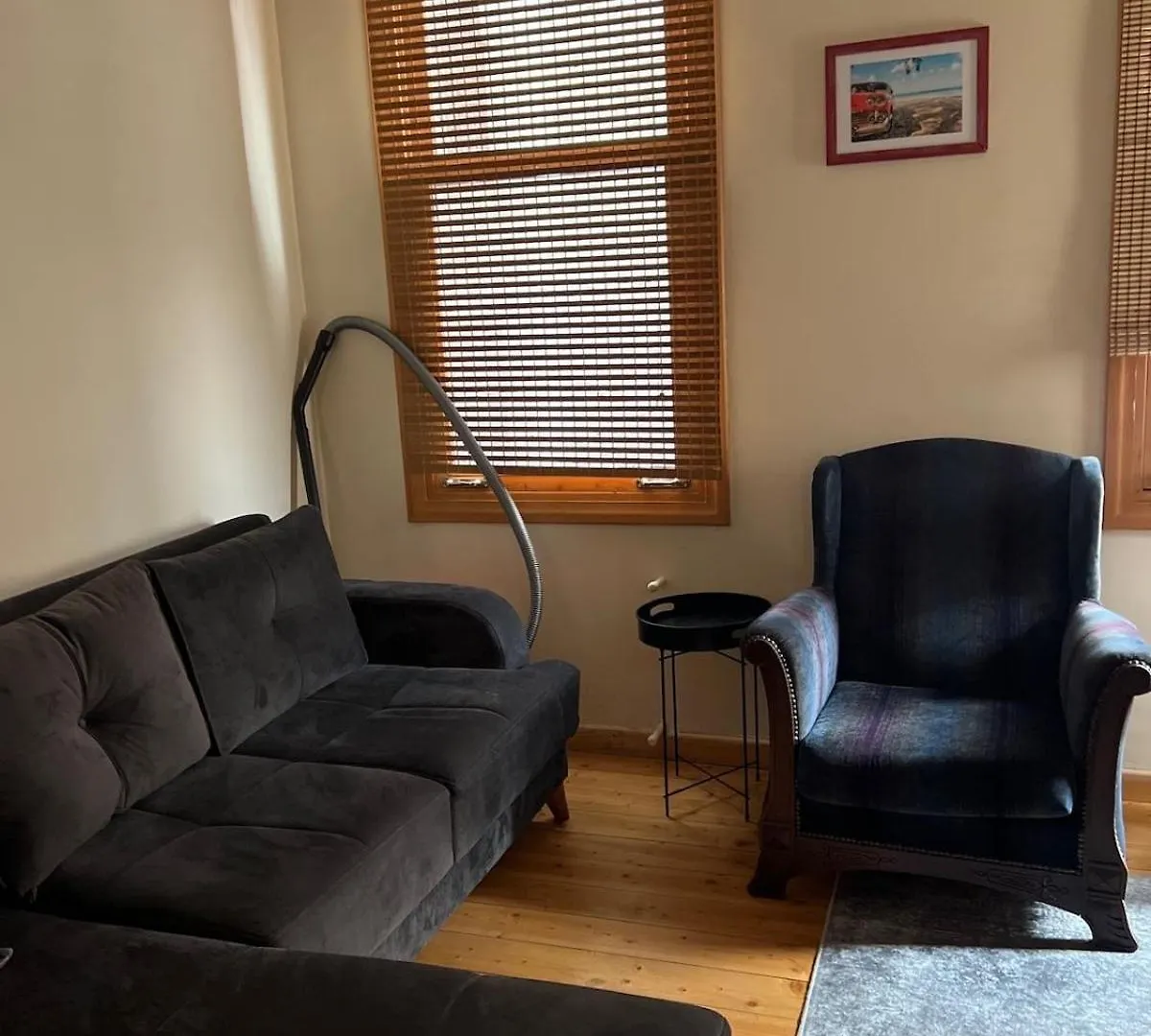 Central Flat In Bohemian Cihangir Live Like A Local Istambul Apartamento